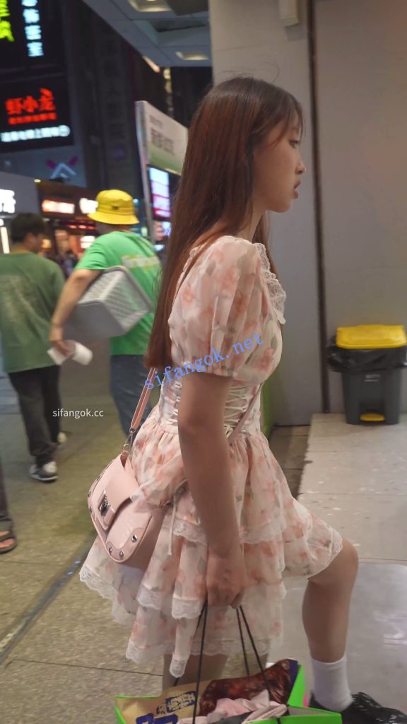 (BC-AA-655)宽松花裙小姐姐逛超市..微透窄内夹出13缝前后CD【1V】【774M】 5