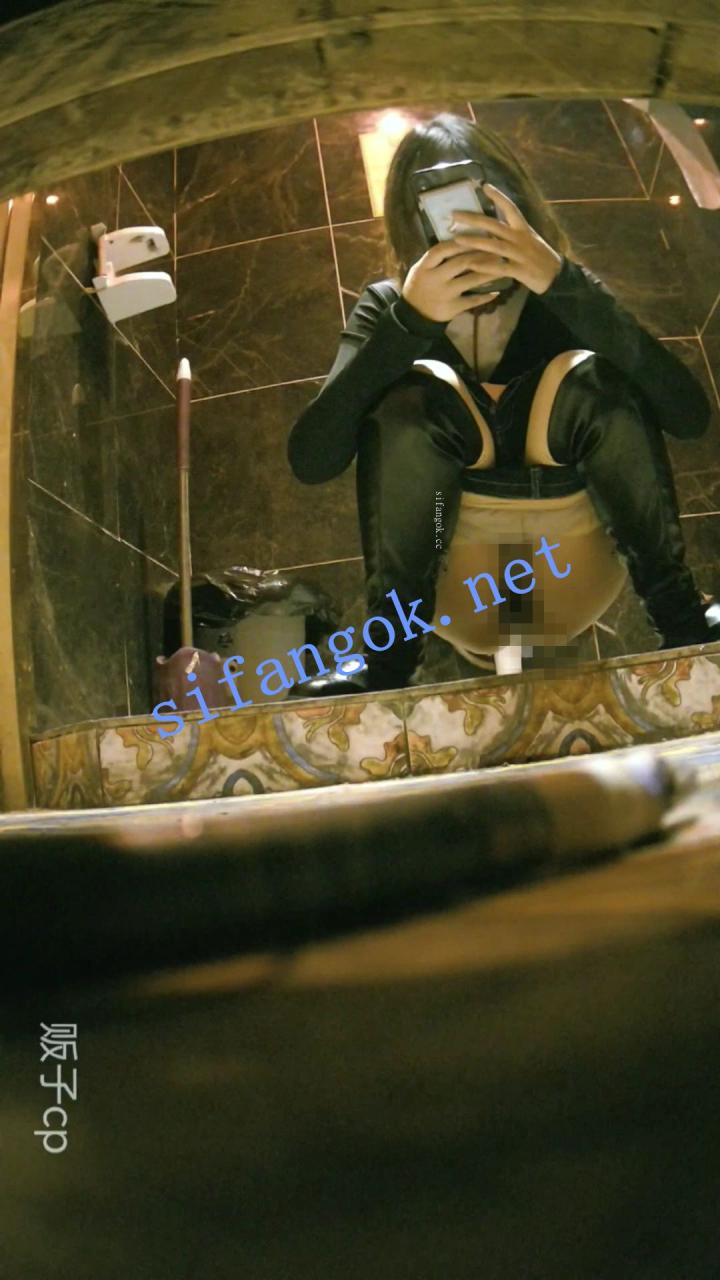 ✅全网首发【酒吧全景厕拍】各种黑丝高跟 美女如云 12 20