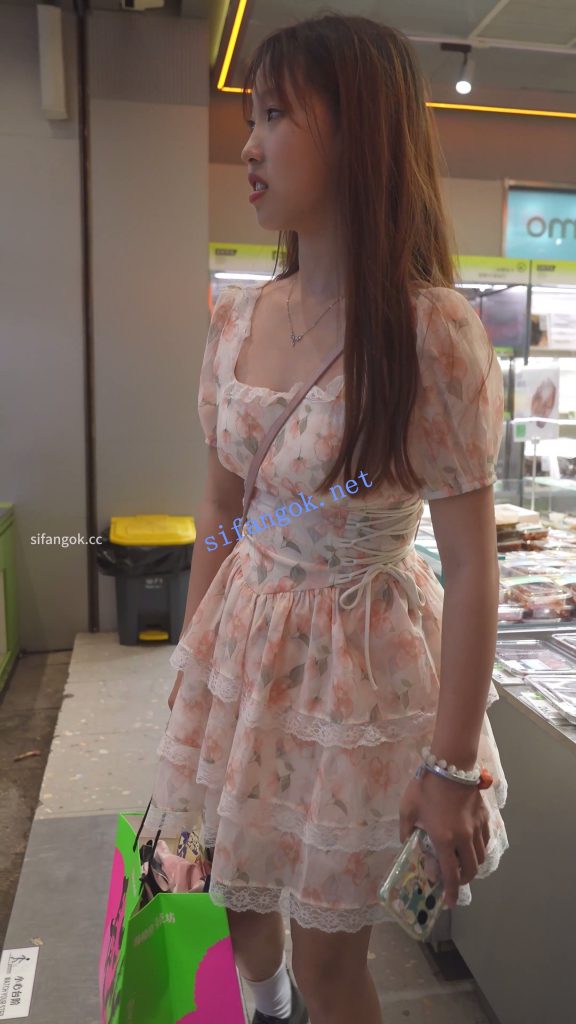 (BC-AA-655)宽松花裙小姐姐逛超市..微透窄内夹出13缝前后CD【1V】【774M】 2