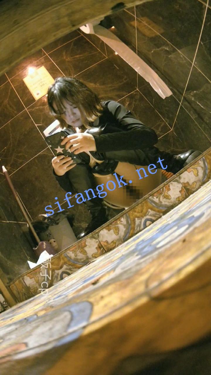 ✅全网首发【酒吧全景厕拍】各种黑丝高跟 美女如云 12 23