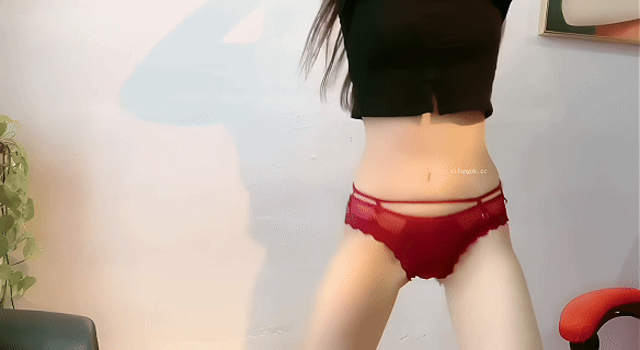 快手经典顶B摇主播 微漫天 26最新骆驼趾顶B骚舞+首次掰穴秀【27V】【3.12G】 15