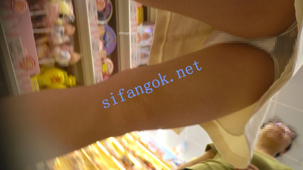 （空城原创）白裙性感小姐姐逛街，微透白N前面透明【1V】【320M】 5