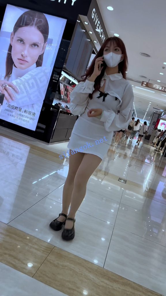 【KFC】包臀裙骚货独自吃小吃·肉丝袜白内直接放在两腿间CD【1V】【1.19G】 11 【KFC】包臀裙骚货独自吃小吃·肉丝袜白内直接放在两腿间CD【1V】【1.19G】 11