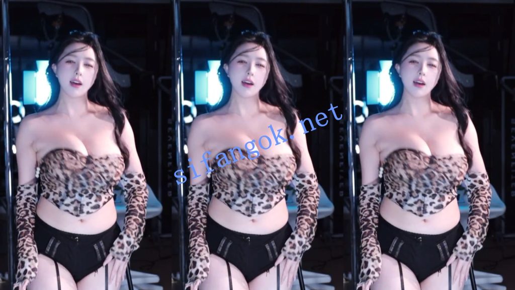 斗鱼 小酒窝翁馨-3 巨乳 露大半个奶 超强抖胸舞 疯狂摆动【4V】【331M】 3 斗鱼 小酒窝翁馨-3 巨乳 露大半个奶 超强抖胸舞 疯狂摆动【4V】【331M】 3