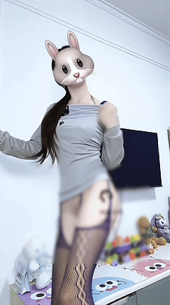 推特嫩妹大学生 纯欲(纯爱)小朵 2月VIP裸舞福利 反差抖音风【38V】【966M】 11