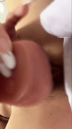 快手主播 内蒙糖宝 新年定制首次大尺裸舞疯狂插穴定制【2V】【952M】 2