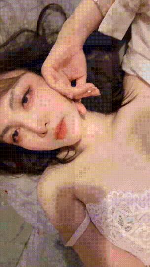 重磅！今年最美女神！好性感好骚~【失控花】道具自慰~狂撸 1