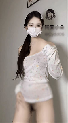 推特嫩妹大学生 纯欲(纯爱)小朵 2月VIP裸舞福利 反差抖音风【38V】【966M】 1