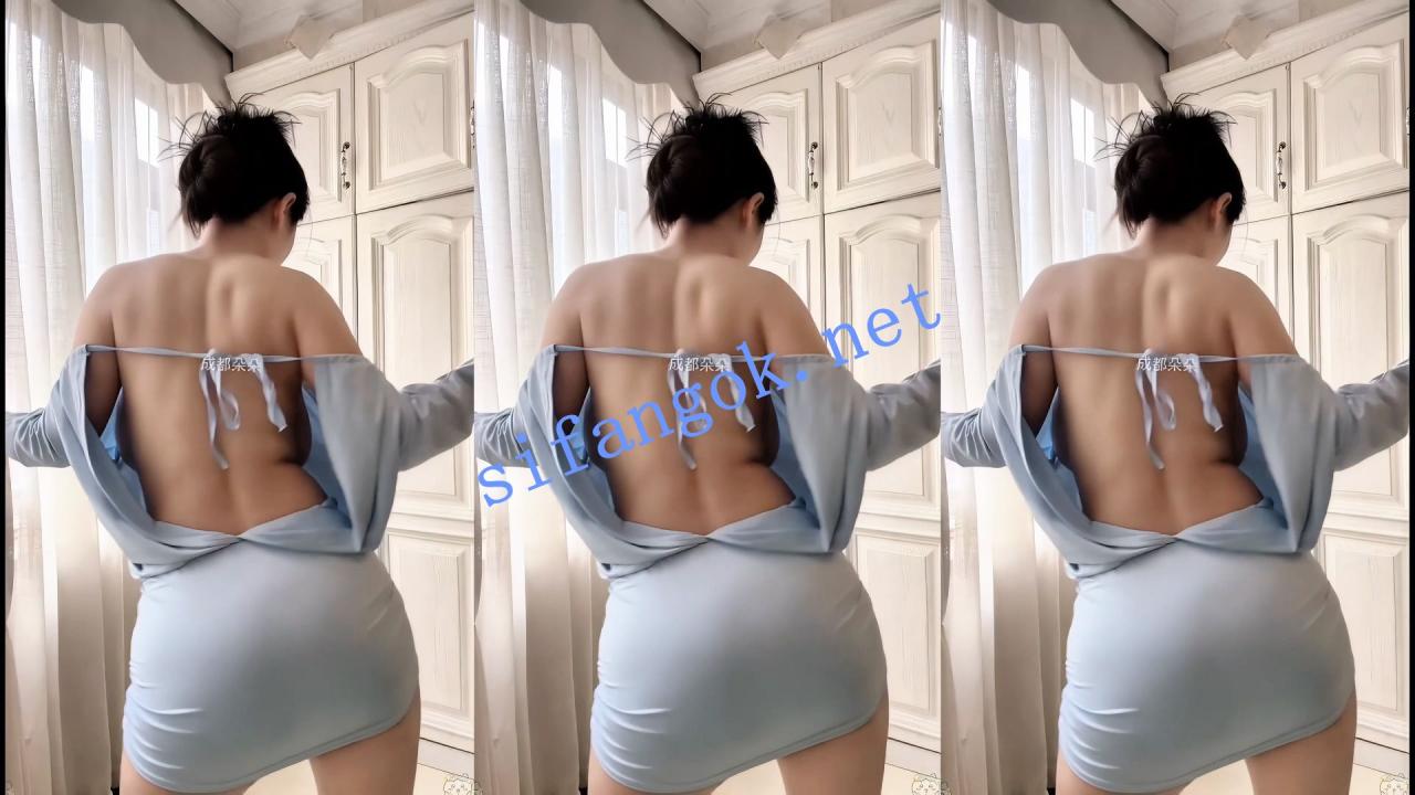 【抖音】成都朵朵 80万粉丝网红主播，H杯巨乳真空诱惑 5