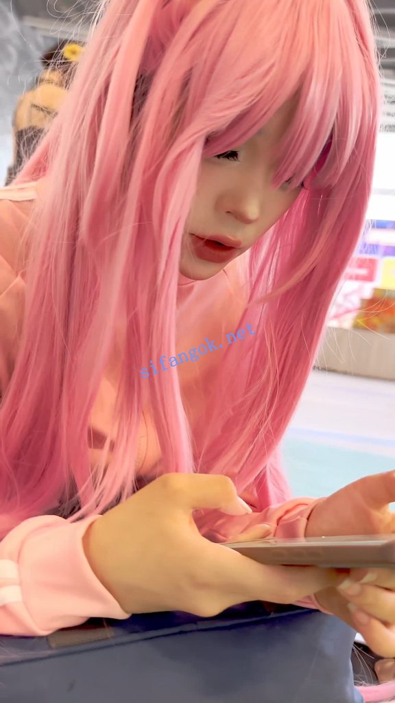 【KFC】超萌JK学生妹COSER·呆萌可爱眼神·短裙下穿了骚窄内【1V】【1.49G】 3 【KFC】超萌JK学生妹COSER·呆萌可爱眼神·短裙下穿了骚窄内【1V】【1.49G】 3