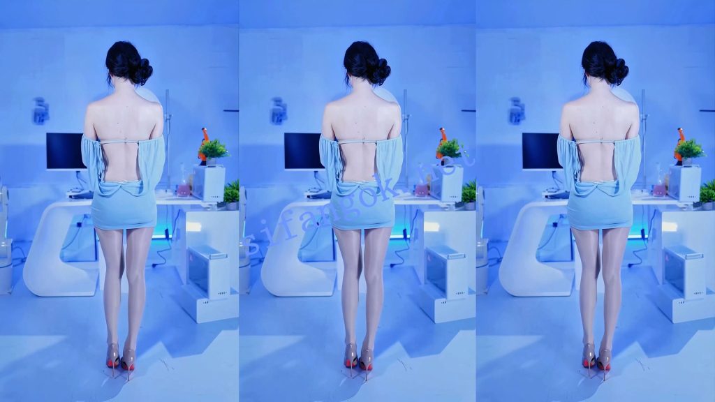 【B站】巫小萤 顶级网红美女 高清福利写真14V【14V】【570M】 23