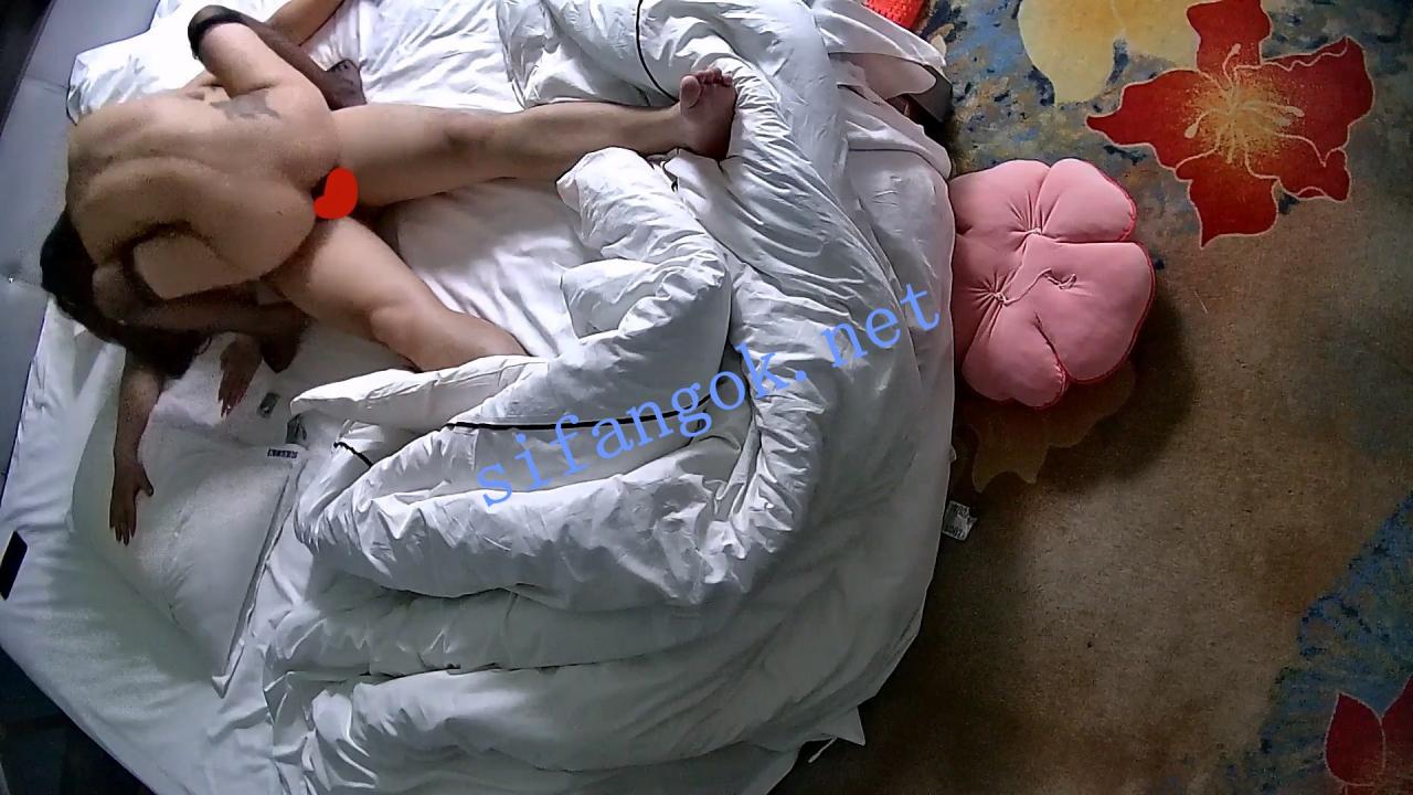 ⭐酒店偷拍:黑丝少妇穿个黑丝袜全身发浪求操穴 2 ⭐酒店偷拍:黑丝少妇穿个黑丝袜全身发浪求操穴 2