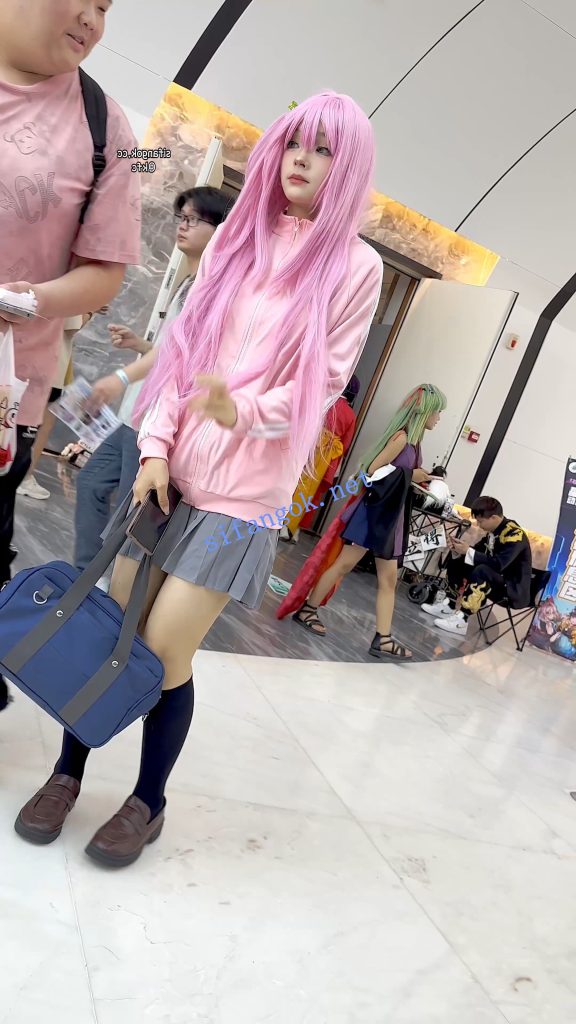 【KFC】超萌JK学生妹COSER·呆萌可爱眼神·短裙下穿了骚窄内【1V】【1.49G】 11 【KFC】超萌JK学生妹COSER·呆萌可爱眼神·短裙下穿了骚窄内【1V】【1.49G】 11