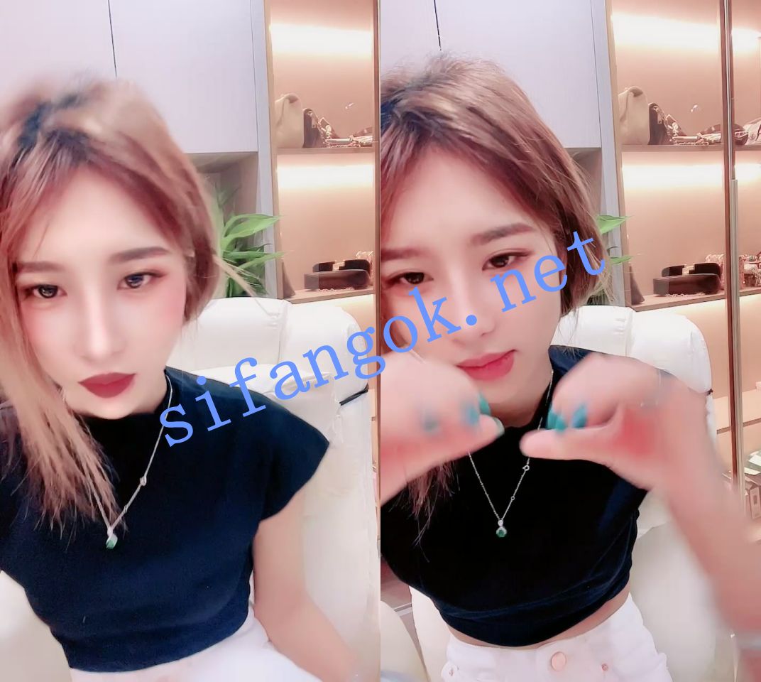 ██极品网红下海~【瑶瑶想吃糖】模特身材，收费房自慰秀 2