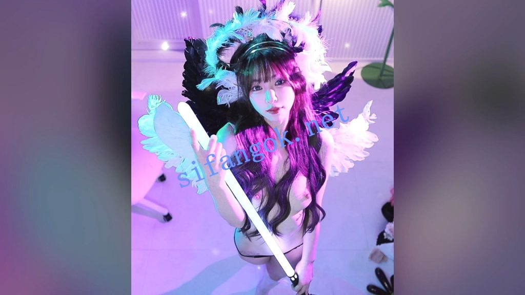 顶级cosplay专场 黑翼天使 美腿 绝顶黑丝激情裸舞【伊娜】【10V】【3.6G】 14