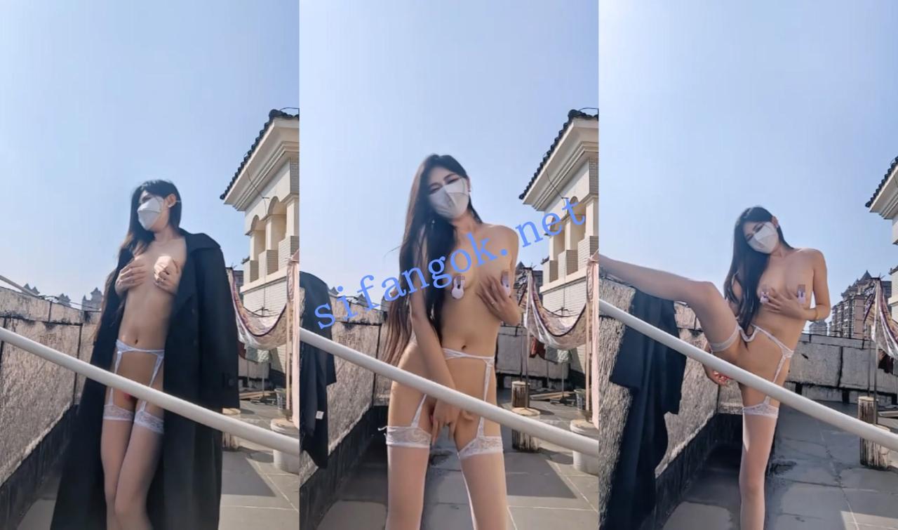 √172长腿女神^^【水水】神似关之琳~楼顶脱光扣屄 好刺激~！ 14