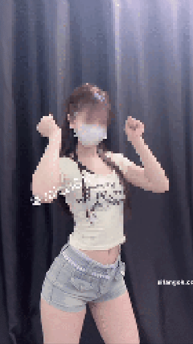 【核弹】顶级大学舞蹈生【以安（小乔）】4月最新付费裸舞 2