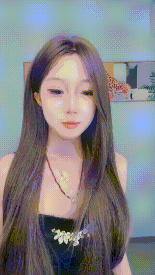 重磅！今年最美校花！超级漂亮~【没良心的小羊】道具自慰~ 1