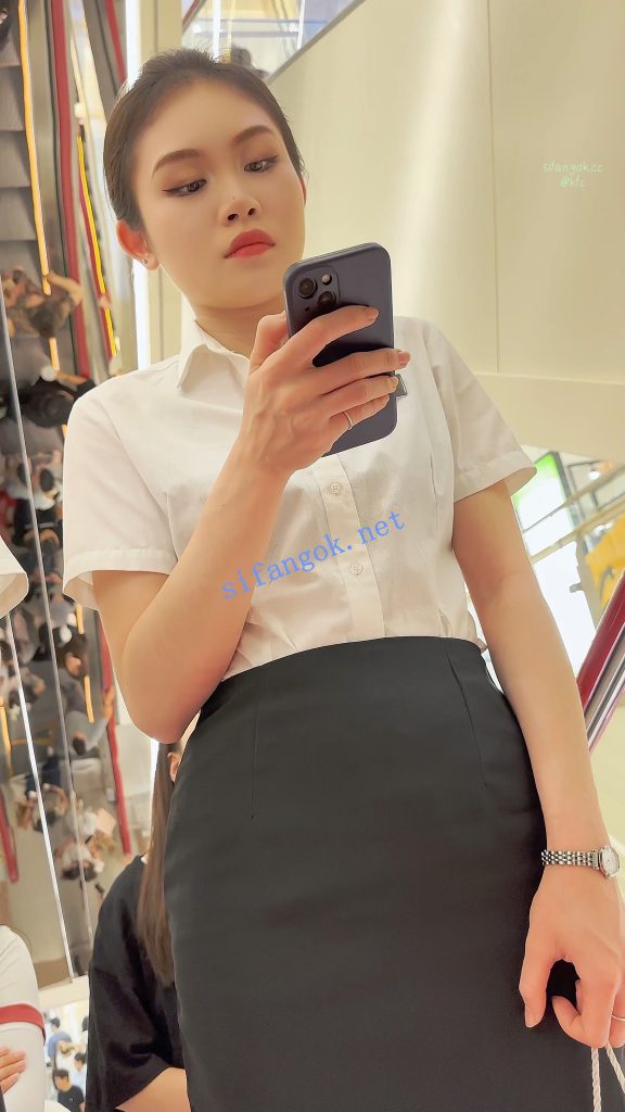 【KFC】前台OL中午吃饭·制服短裙肉色丝袜·红色内内前后CD【1V】【553M】 12 【KFC】前台OL中午吃饭·制服短裙肉色丝袜·红色内内前后CD【1V】【553M】 12