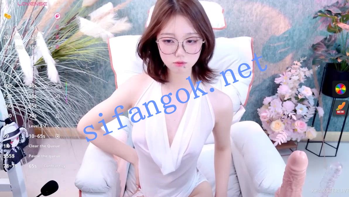 ❤❤❤ST新晋短发新秀可爱妹，Stripchat【ZoeLily2026】自慰爆浆 3