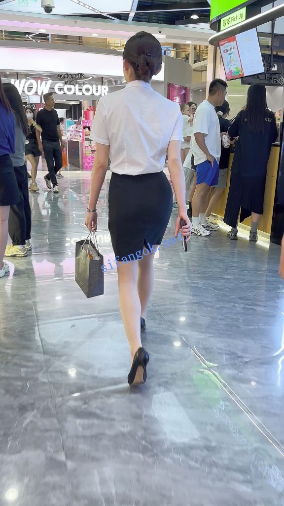 【KFC】前台OL中午吃饭·制服短裙肉色丝袜·红色内内前后CD【1V】【553M】 3 【KFC】前台OL中午吃饭·制服短裙肉色丝袜·红色内内前后CD【1V】【553M】 3