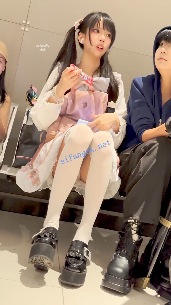 【KFC】超美的双马尾萝莉逛街·甜妹风白色过膝袜白内前后CD【1V】【457M】 9 【KFC】超美的双马尾萝莉逛街·甜妹风白色过膝袜白内前后CD【1V】【457M】 9