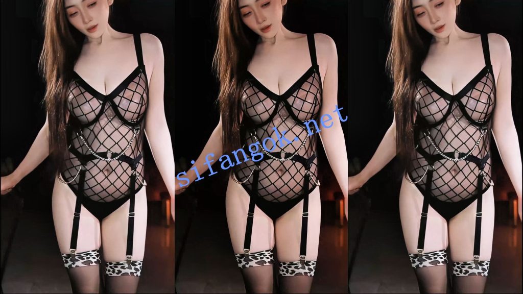 【斗鱼】黎一 高定群新品2V，漏出整个奶子揉搓【2V】【192M】 5