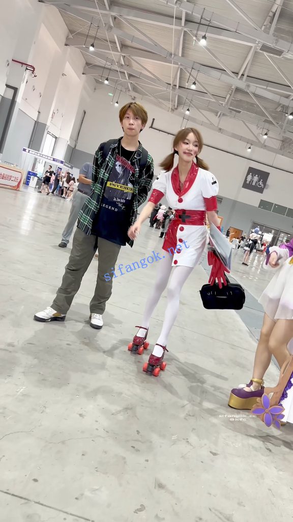 【KFC】新手学妹玩轮滑·一直扭动露出白丝屁股·真怕摔我怀里【1V】【517M】 7 【KFC】新手学妹玩轮滑·一直扭动露出白丝屁股·真怕摔我怀里【1V】【517M】 7