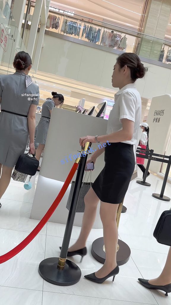 【KFC】前台OL中午吃饭·制服短裙肉色丝袜·红色内内前后CD【1V】【553M】 14 【KFC】前台OL中午吃饭·制服短裙肉色丝袜·红色内内前后CD【1V】【553M】 14