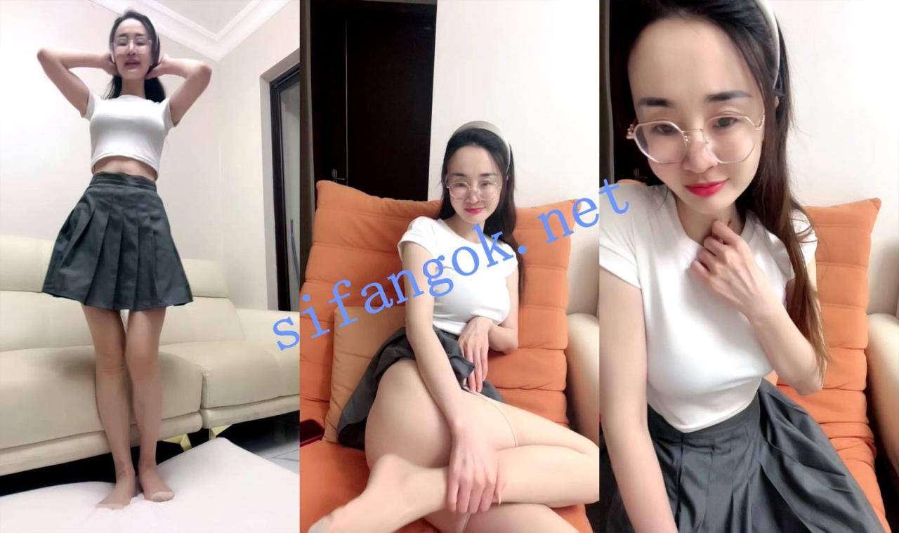 ⚡20小时核弹！【苏可可】眼镜骚货好色人妻天天被无套内射 1