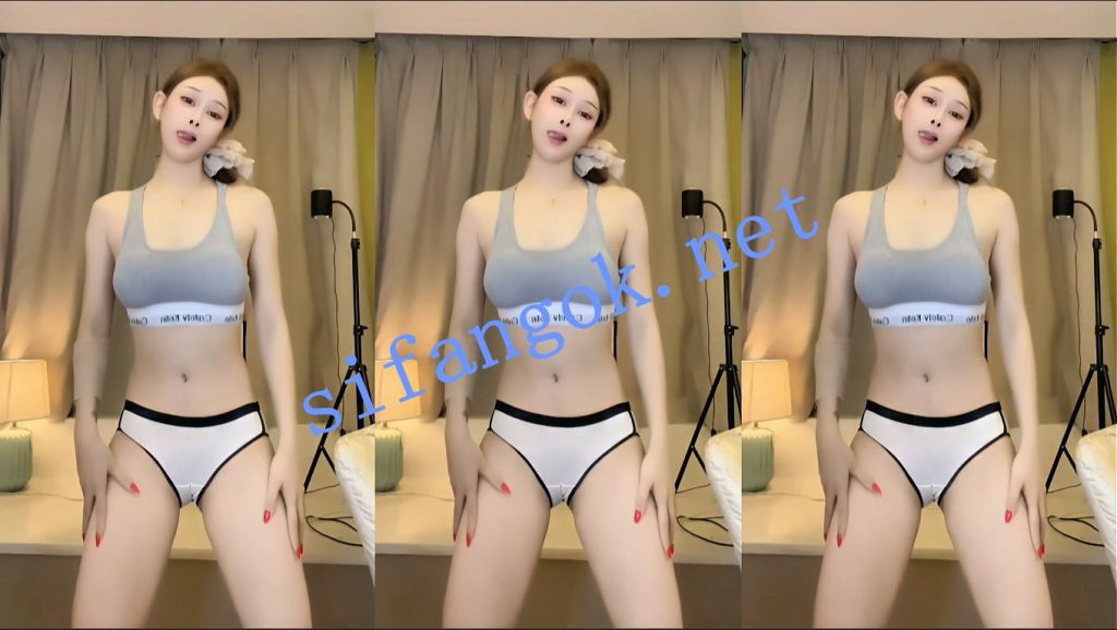 【快手】奶栗 45万粉网红 顶级优质美女怼臀福利骚舞【5V】【427M】 4