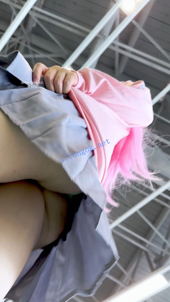 【KFC】超萌JK学生妹COSER·呆萌可爱眼神·短裙下穿了骚窄内【1V】【1.49G】 14 【KFC】超萌JK学生妹COSER·呆萌可爱眼神·短裙下穿了骚窄内【1V】【1.49G】 14