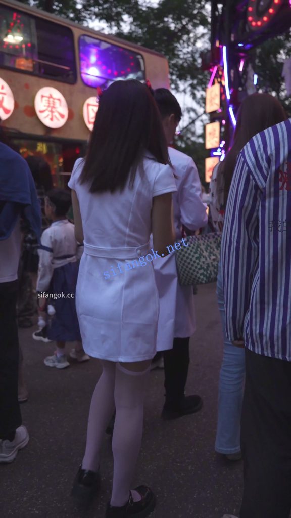 (BC-AA-656)护士服吊带白丝美女..趁乱开闪CD..白内正面露黑色【1V】【472M】 7