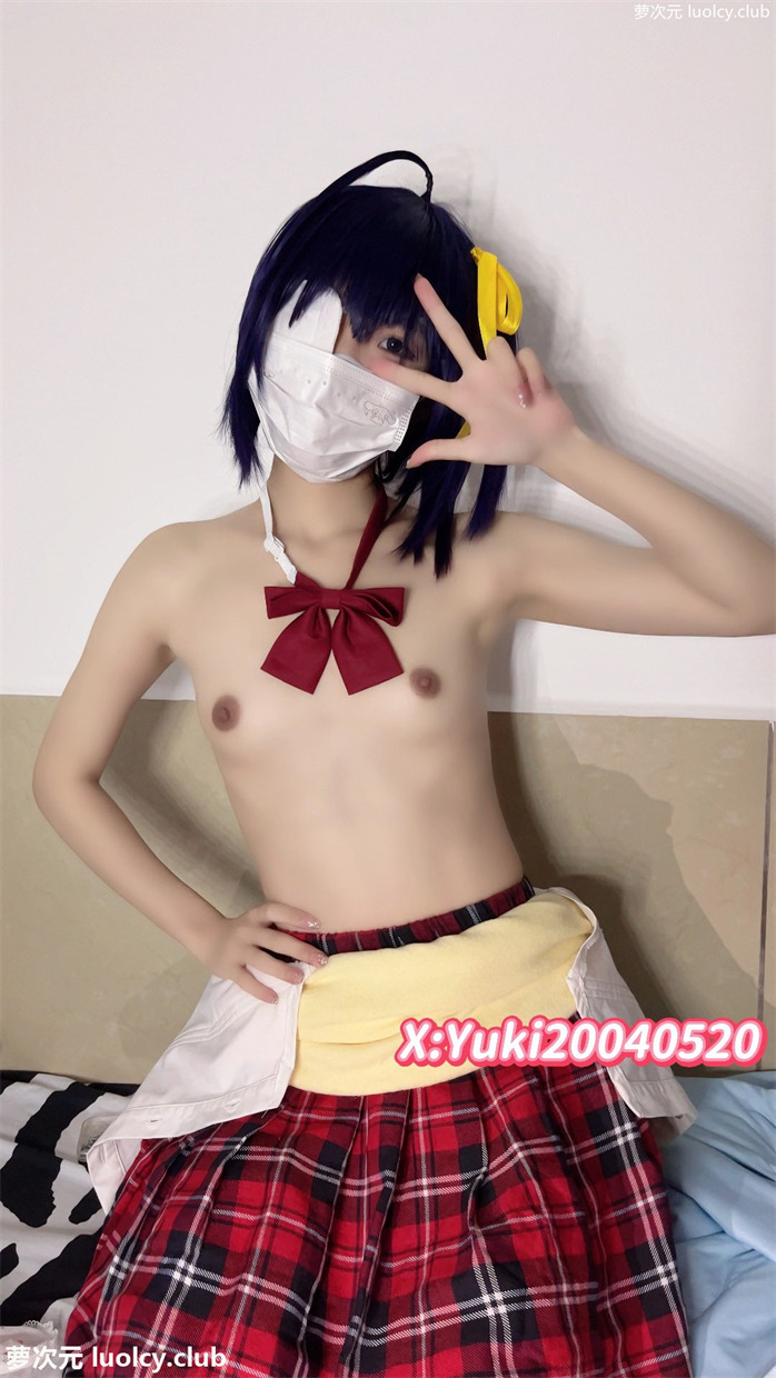 甜筒Yuki – 新作 【门槛福利】27分钟 超人气反差小母狗 裸舞付费福利 【3V-121MB】 11