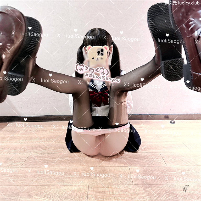 小雯宝宝(幼凛) – 新作 【完整版】【8月订阅】12分钟 Cos_【草莓洛丽塔+黑丝女儿服】【17P2V-173MB】 12