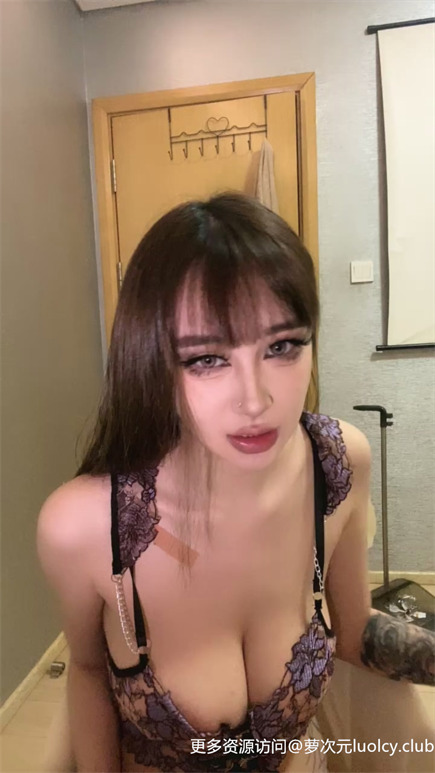 喵呜酱 – [录播] 7.52小时 巨乳G奶御姐录播合集 [2P6V-4.96G] 15