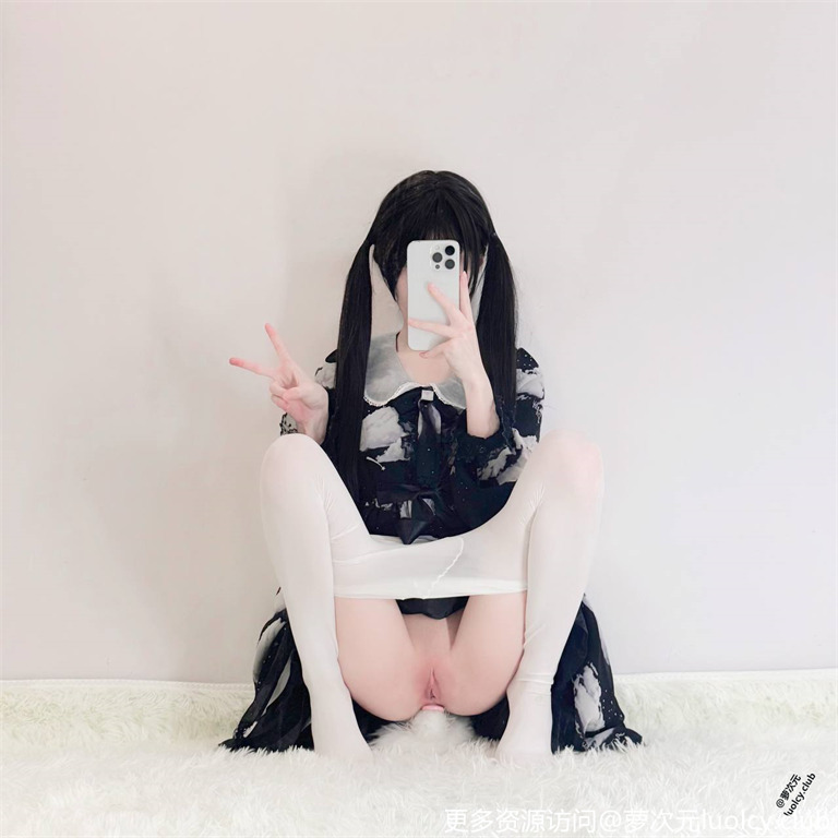 坏小狗 – 新作 【完整版】22分钟 【女儿服 白虎水晶棒自慰】【210P10V-315MB】 16