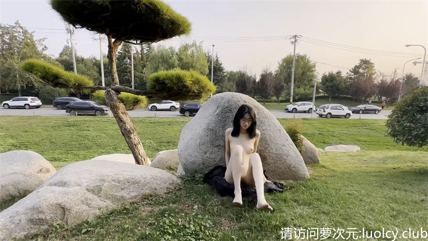 西萌工作室 – 1.53小时 濑濑 美少女各种户外场景大胆露出 【26V-1.28GB】 9 西萌工作室 – 1.53小时 濑濑 美少女各种户外场景大胆露出 【26V-1.28GB】 9