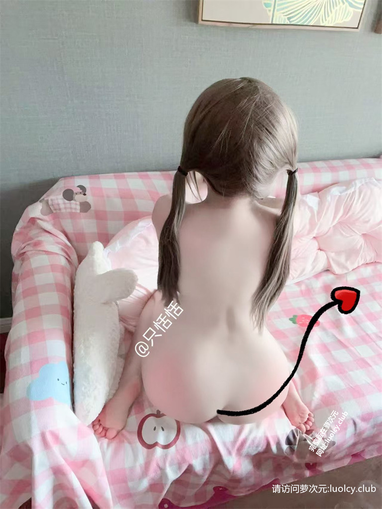 馨馨@yy666999cnm – 新2更 【333门槛】45分钟 【稀缺】顶级大奶酥胸萝莉福利门槛 【60PnV-1.29G】 14