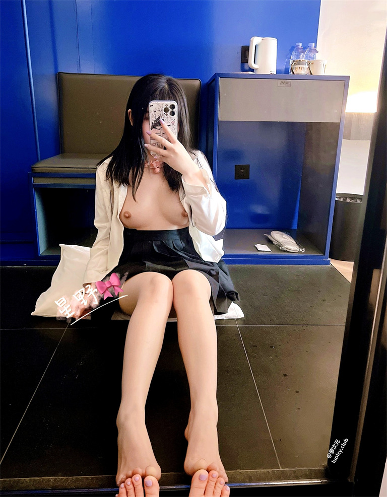 星野 – 新4更 【288门槛】10分钟 极品白虎萝莉 金主啪啪 【109P2V-1.02G】 14