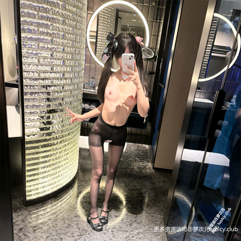 小月喵@qqcattt1 – [福利订阅] 双马尾白虎萝莉极品福利姬 [298PnV-1.40G] 4