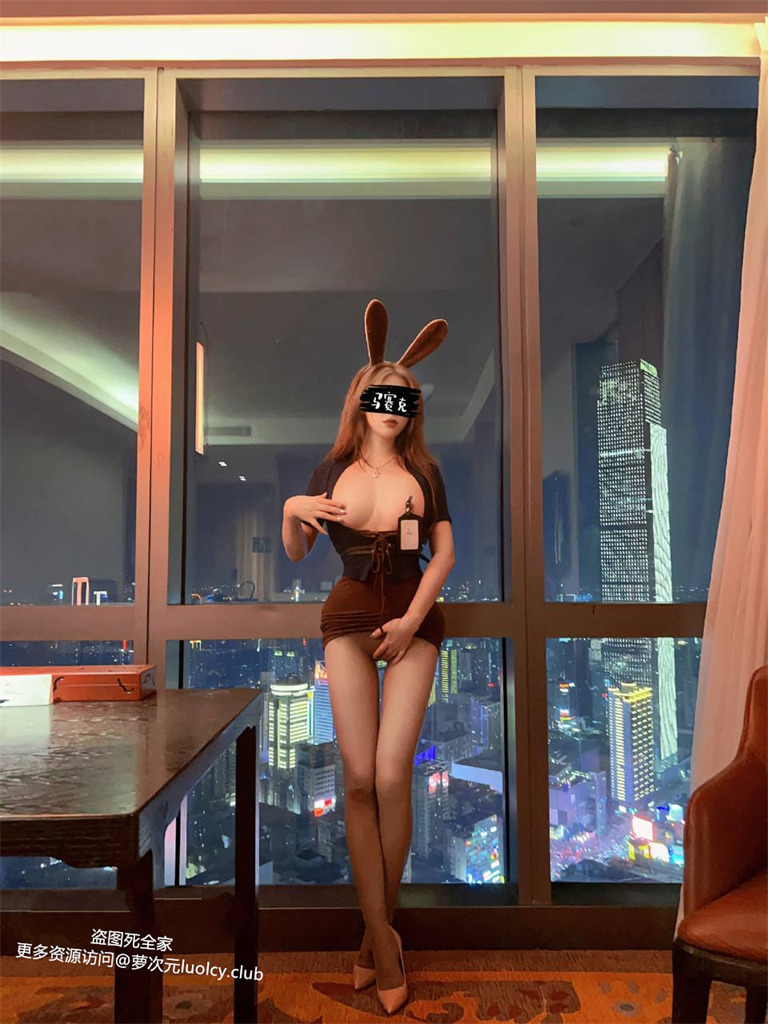 小鲸鱼 – 新增 14分钟 绿帽淫妻 与大魔王的4P大战 【68P1V-179MB】 4