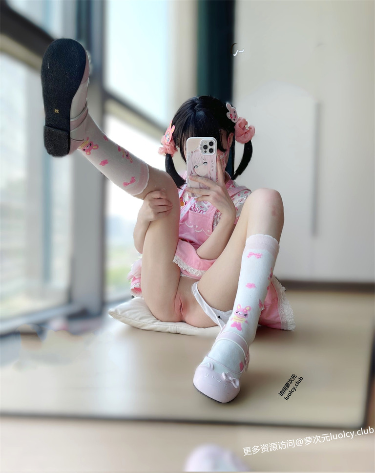 小萌物uu(Puppy) – 【288门槛】21分钟 顶级白虎一线天萝莉订阅福利 【18P3V-858MB】 7