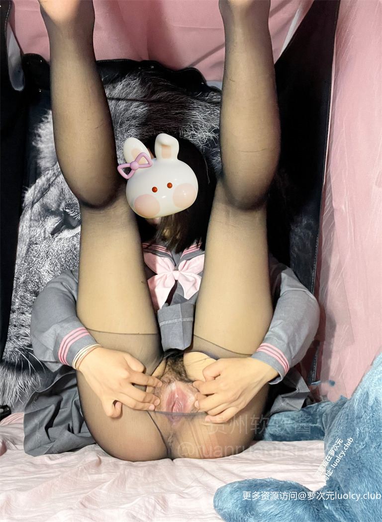 贵州软软酱@ruanruanjiang99 – [自购首发] [388门槛] 16分钟 酥胸萝莉福利订阅 [94P4V-1.06G] 9