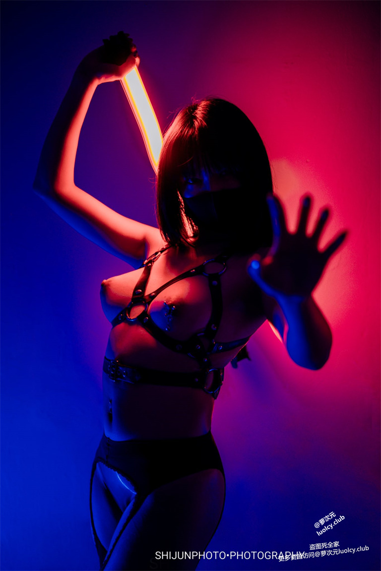 鱼头子 – 乳环萝莉 嫩模写拍福利订阅 【366PnV-1.68G】 8