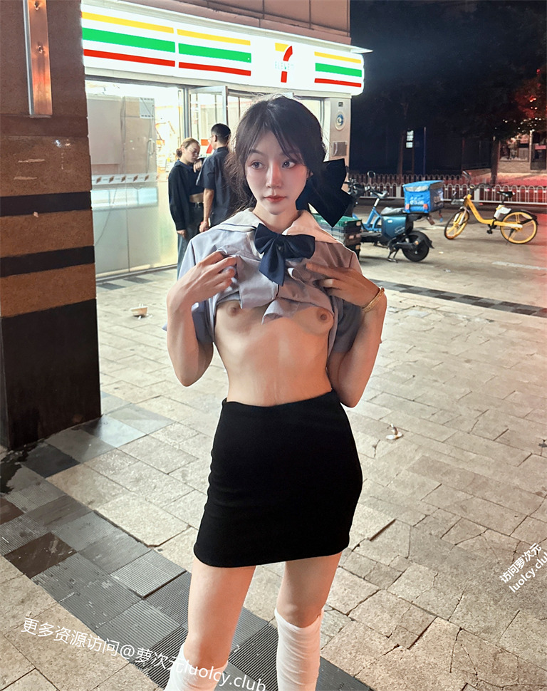 彤彤乖 – 新增 7月订阅福利 56分钟 人前露出 【95PnV-2.02G】 6